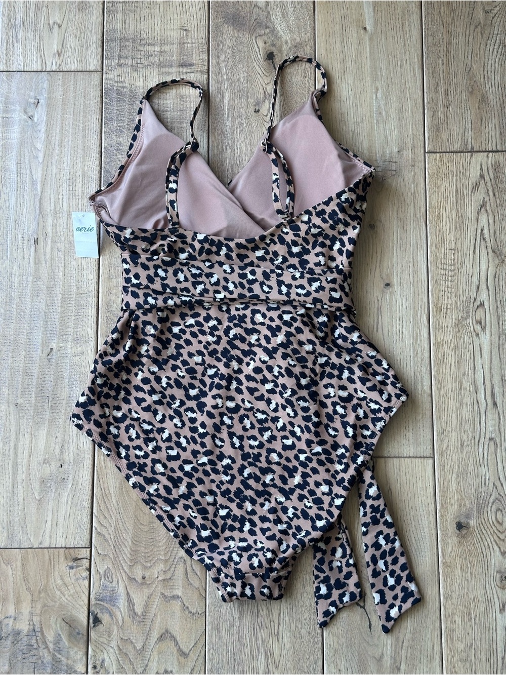 NEW Aerie Leopard Full Coverage One Piece Swimsuit size Medium - Picture 8 of 10